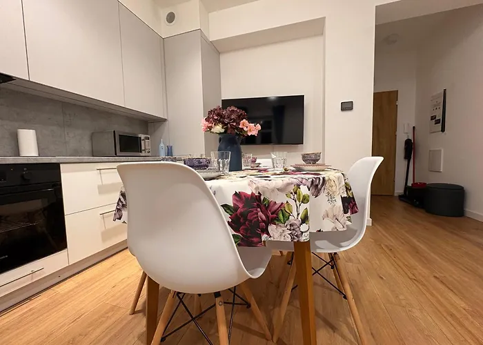 Apartman Everysky Blue Kowary, Latwy Dostep, Widok Na Gory, Winda Kowary